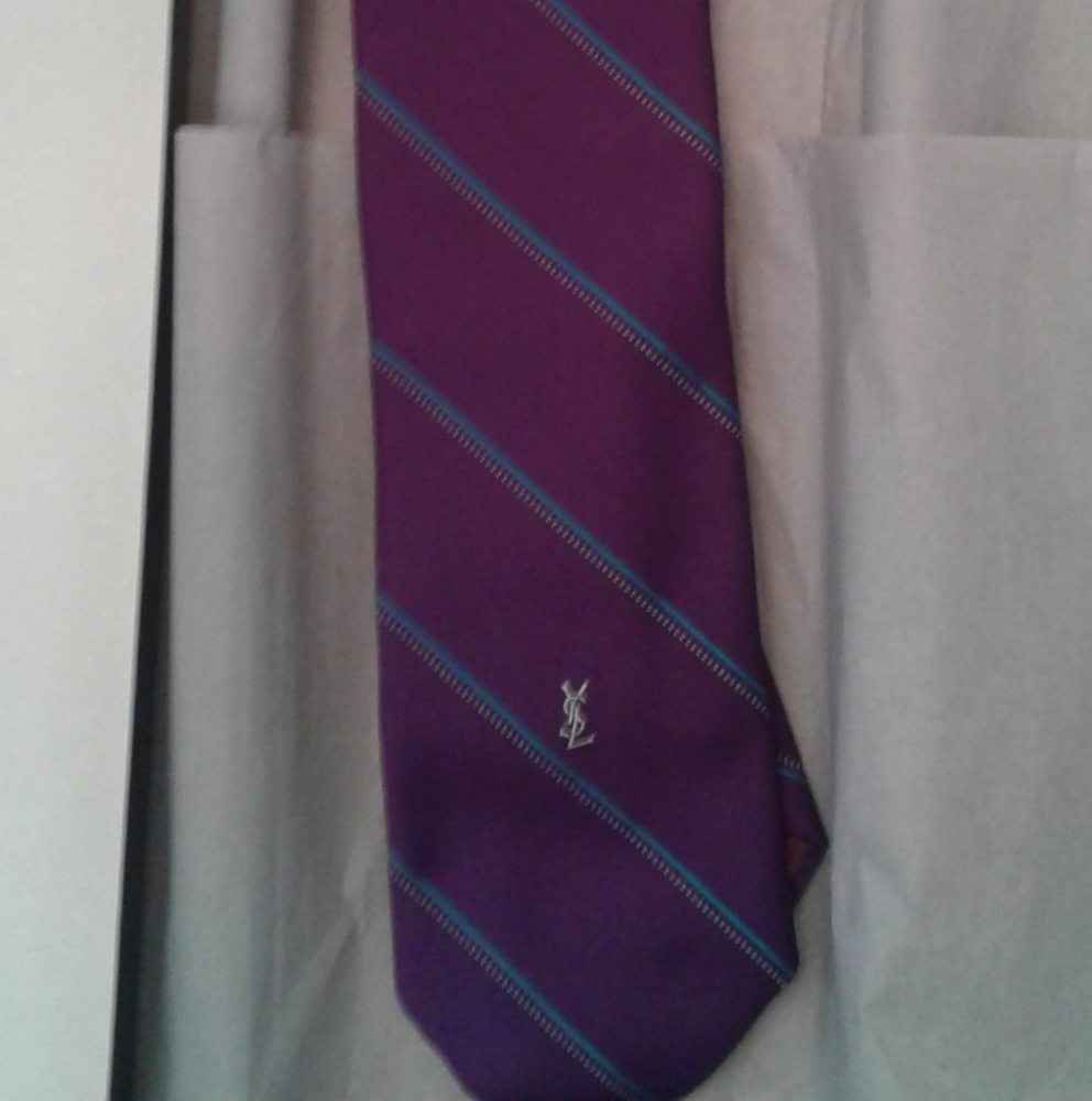 💜 Vintage YSL 💯% Silk Tie 💜
